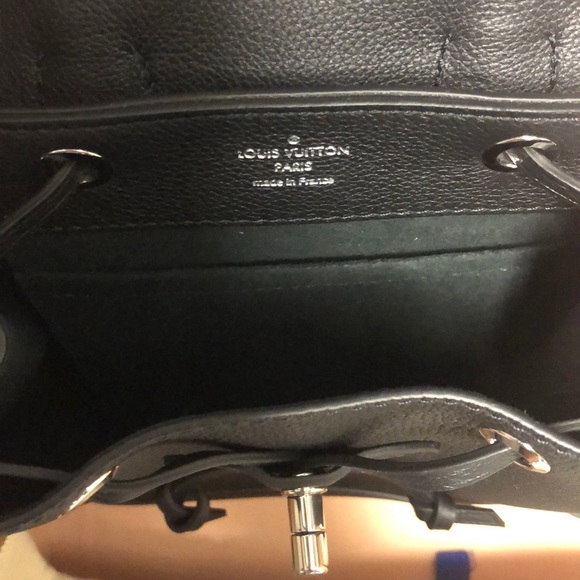 Brand new Louis Vuitton LOCKME BACKPACK MINI - Picture 7 of 7